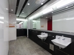 JR五反田駅改札内の女性用トイレ