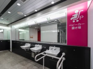 JR五反田駅改札内の女性用トイレ