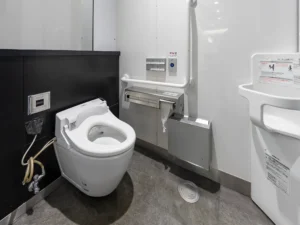 JR五反田駅改札内の女性用トイレ