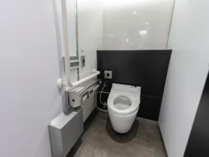 JR五反田駅改札内の女性用トイレ