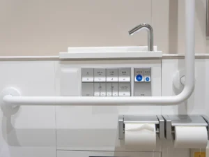 都立明治公園の多機能トイレ