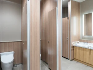 都立明治公園の男性トイレ