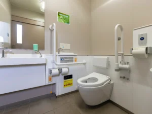 都立明治公園の多目的トイレ