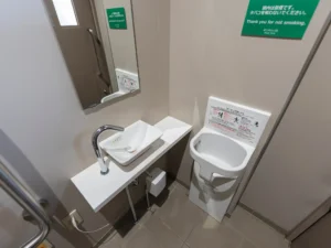 都立明治公園の男女共有トイレ