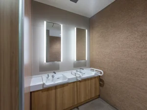 都立明治公園の男性用トイレ