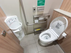 都立明治公園の男性用トイレ