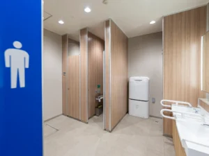 都立明治公園の男性用トイレ