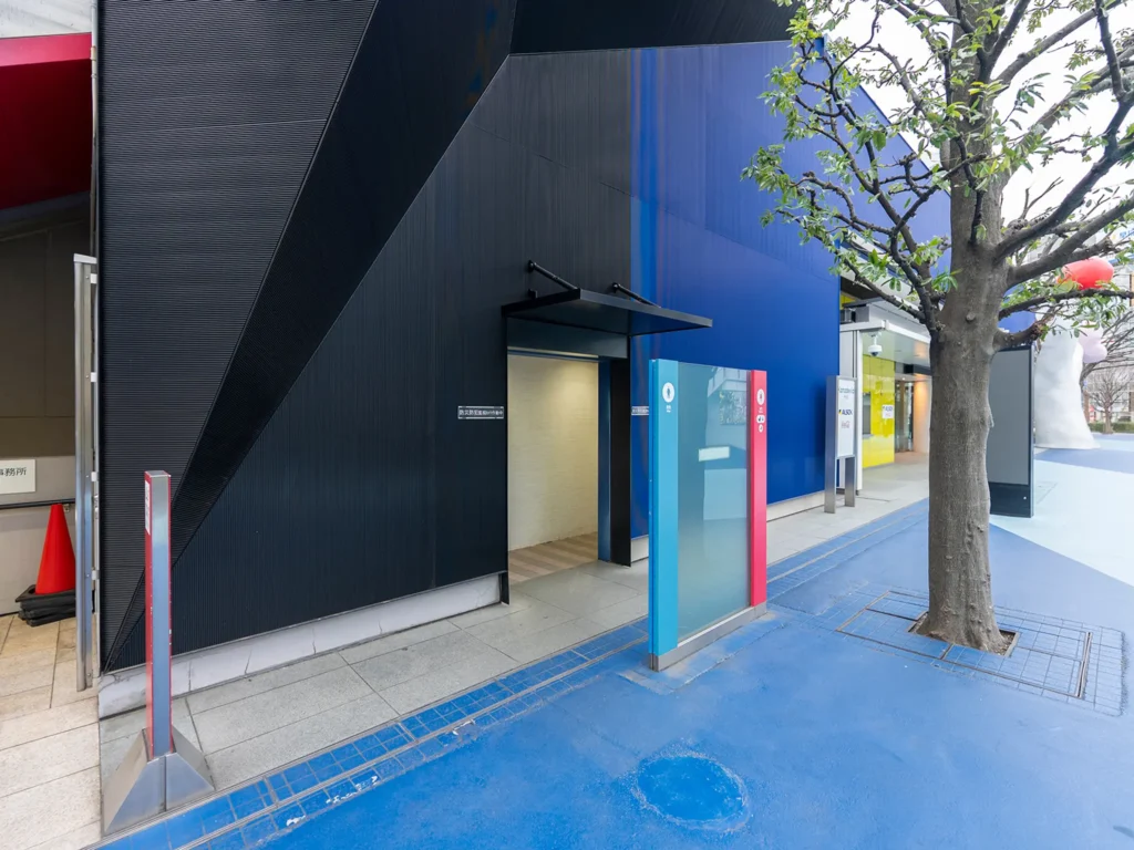 カナデビアホール隣のトイレ