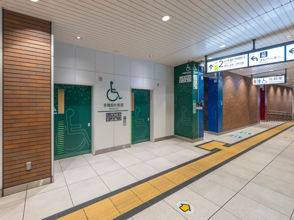 JR原宿駅 表参道改札内のトイレ