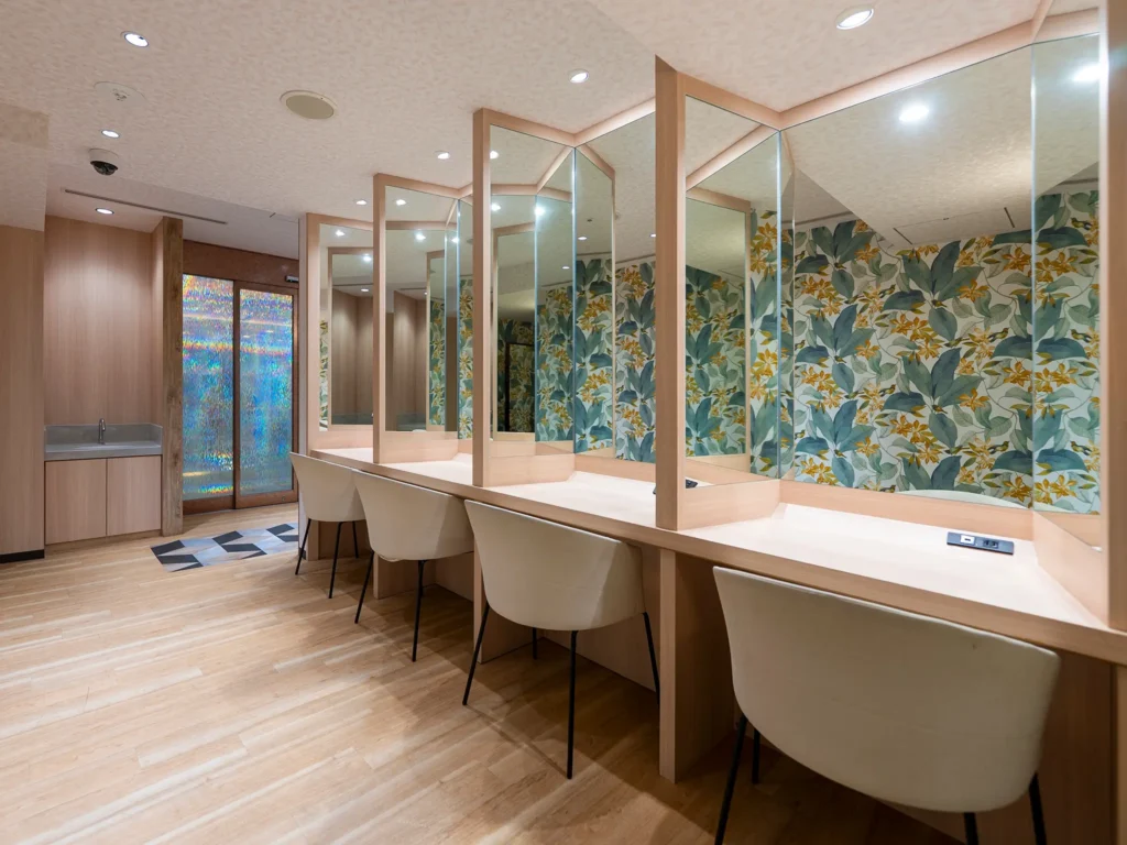 新宿サブナードのパウダーラウンジ