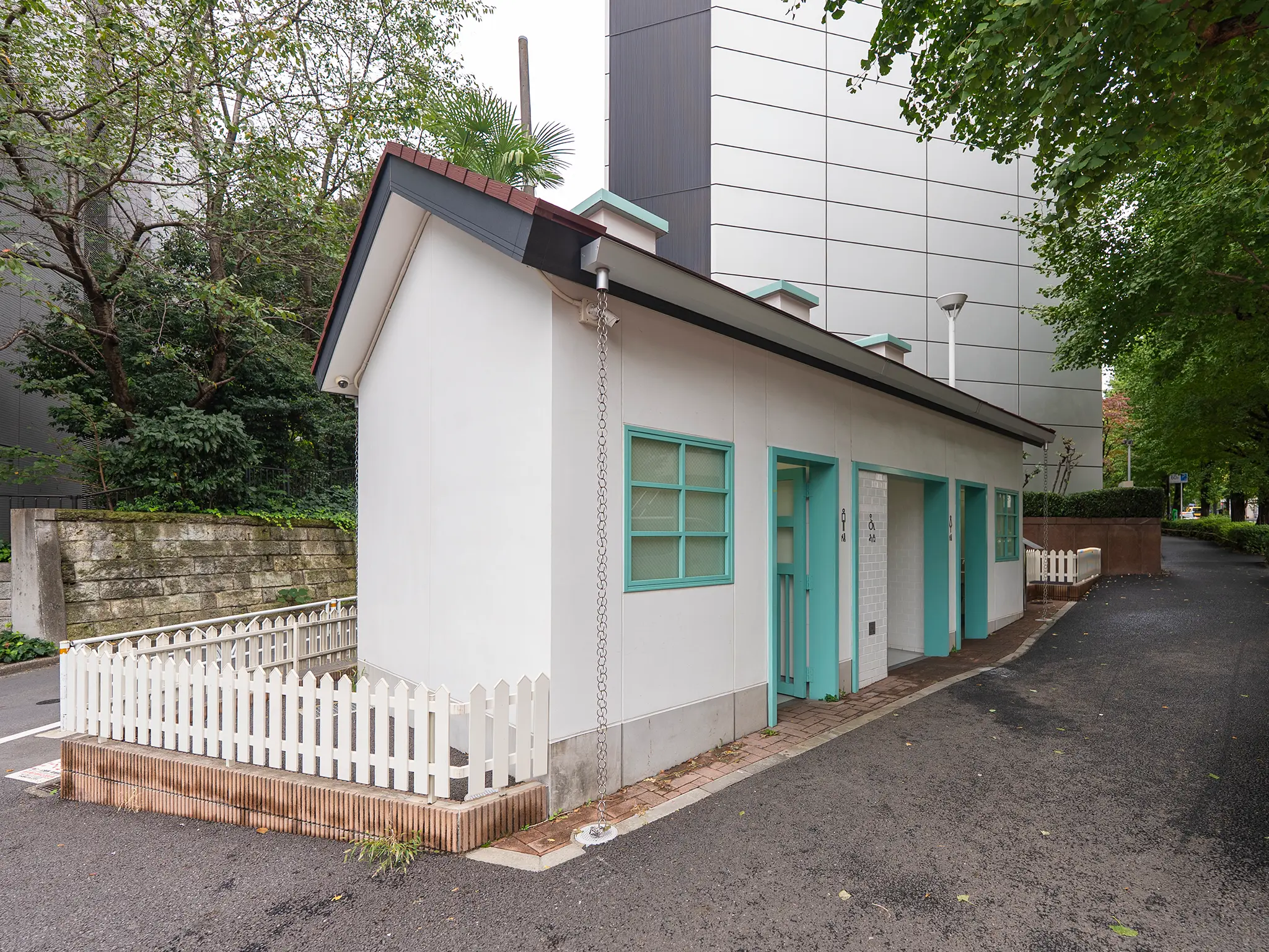 神宮前公衆トイレ｜THE TOKYO TOILET